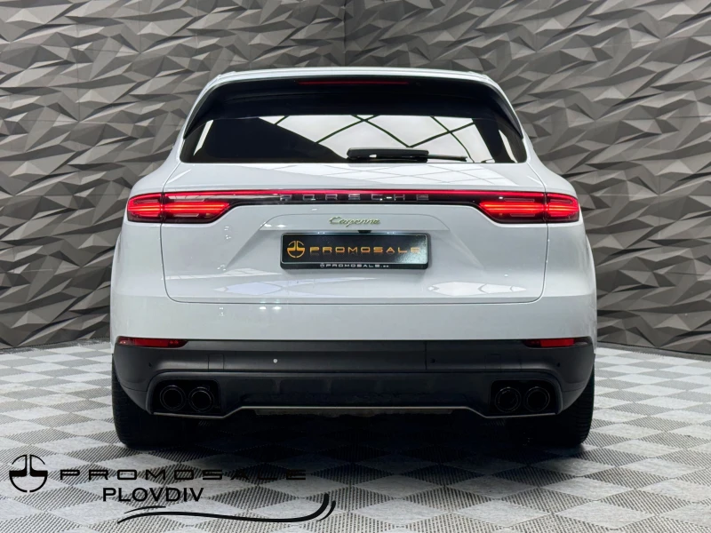 Porsche Cayenne E-Hybrid* Burmester* Sport Chrono* Pano, снимка 4 - Автомобили и джипове - 50531724