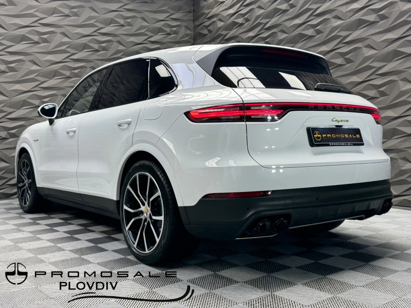 Porsche Cayenne E-Hybrid* Burmester* Sport Chrono* Pano, снимка 3 - Автомобили и джипове - 50531724