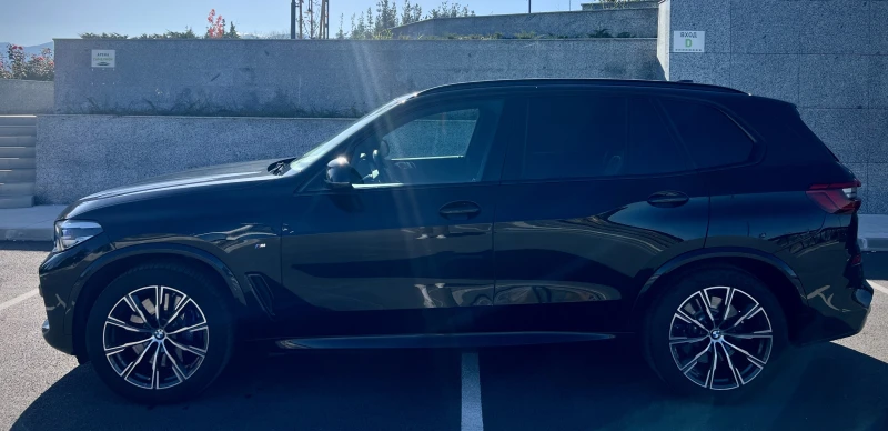 BMW X5 M SPORT PRO* xDRIVE* LED ADAPTIVE* BLACK SAPPHIRE , снимка 13 - Автомобили и джипове - 52597485