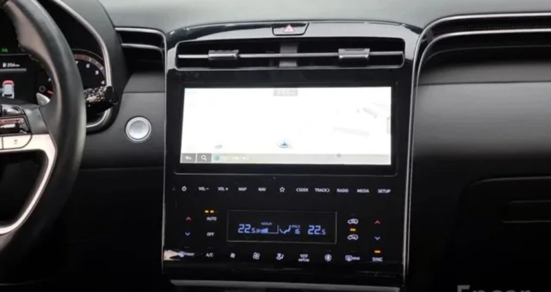 Hyundai Tucson, снимка 13 - Автомобили и джипове - 53182669