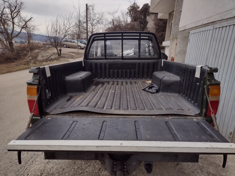 Toyota Hilux 2, 5D4D, снимка 5 - Автомобили и джипове - 53489287