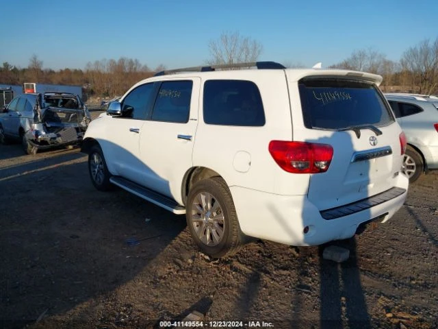 Toyota Sequoia LIMITED 5.7L V8* КОЖА* ЗАДНА КАМЕРА, снимка 3 - Автомобили и джипове - 48719675