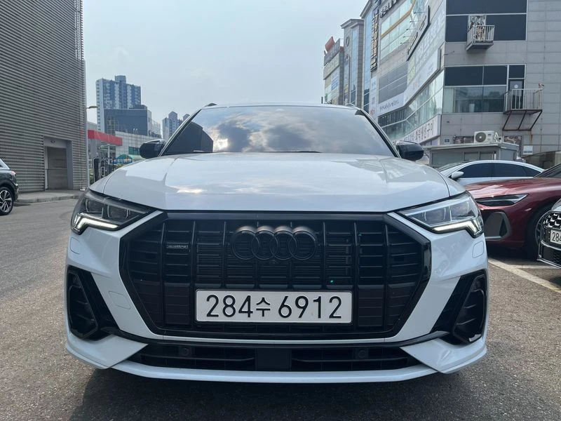Audi Q3 2.0 Automatic, снимка 3 - Автомобили и джипове - 55960518
