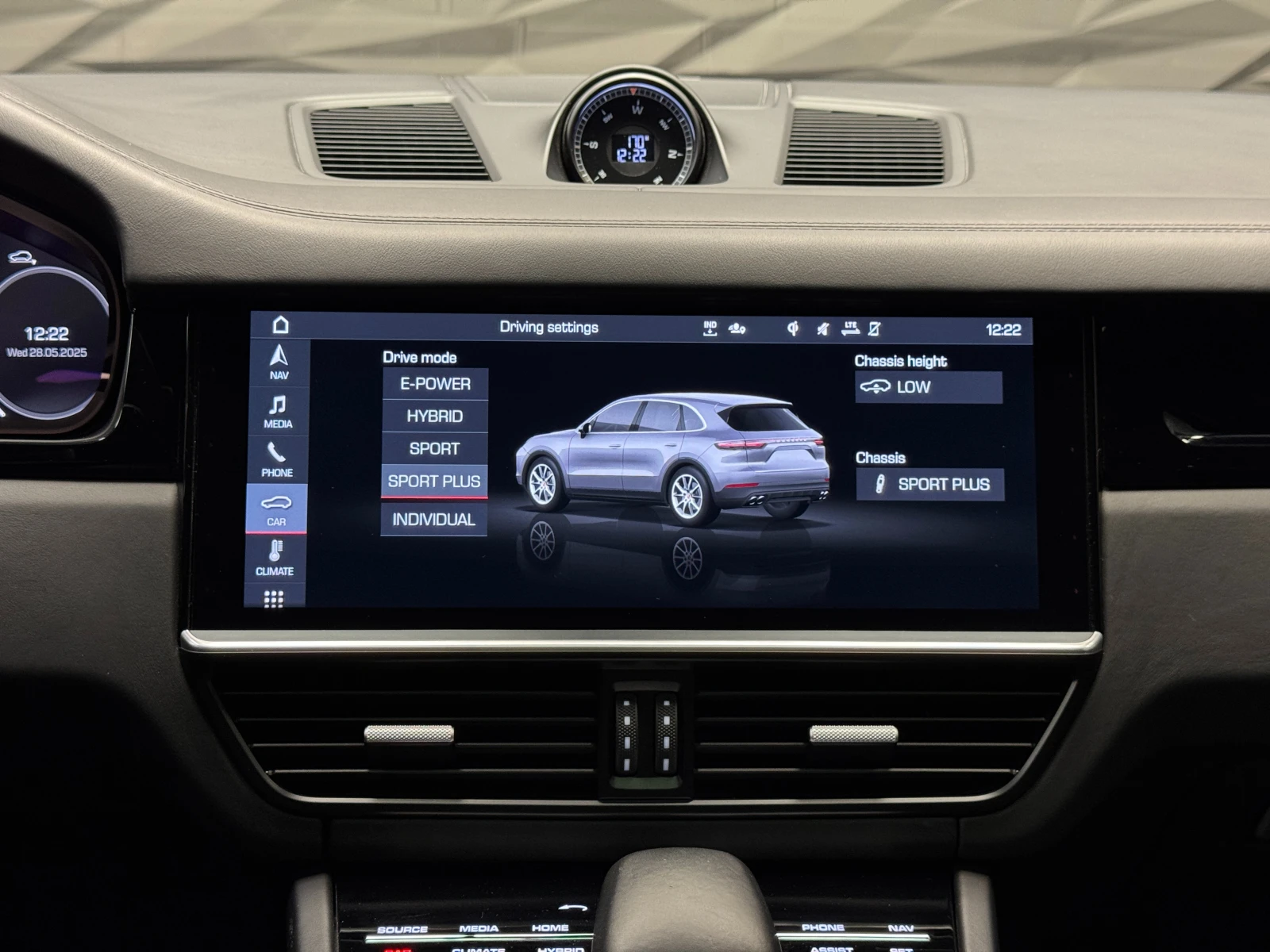 Porsche Cayenne E-Hybrid* Burmester* Sport Chrono* Pano | Mobile.bg   14