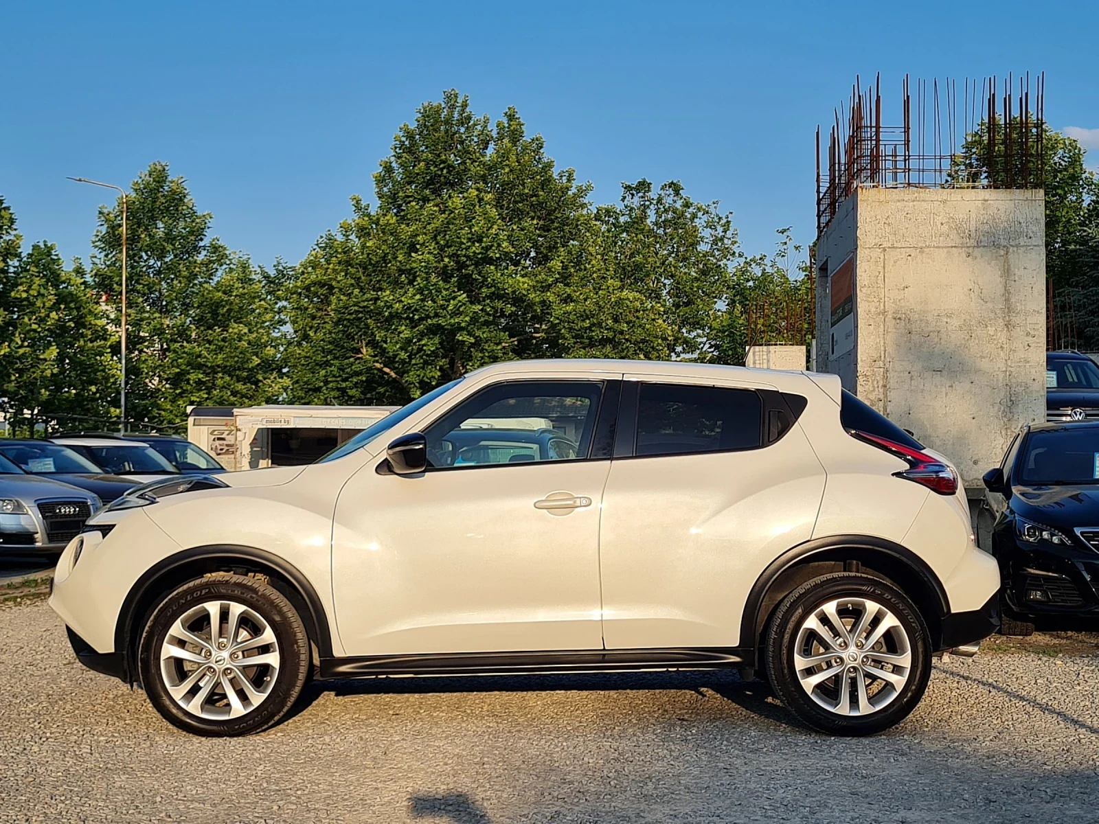 Nissan Juke 1.5dci-110kc/6ck/БЯЛА ПЕРЛА/НАВИ/СЕРВ.ИСТОРИЯ, снимка 8 - Автомобили и джипове - 50591261