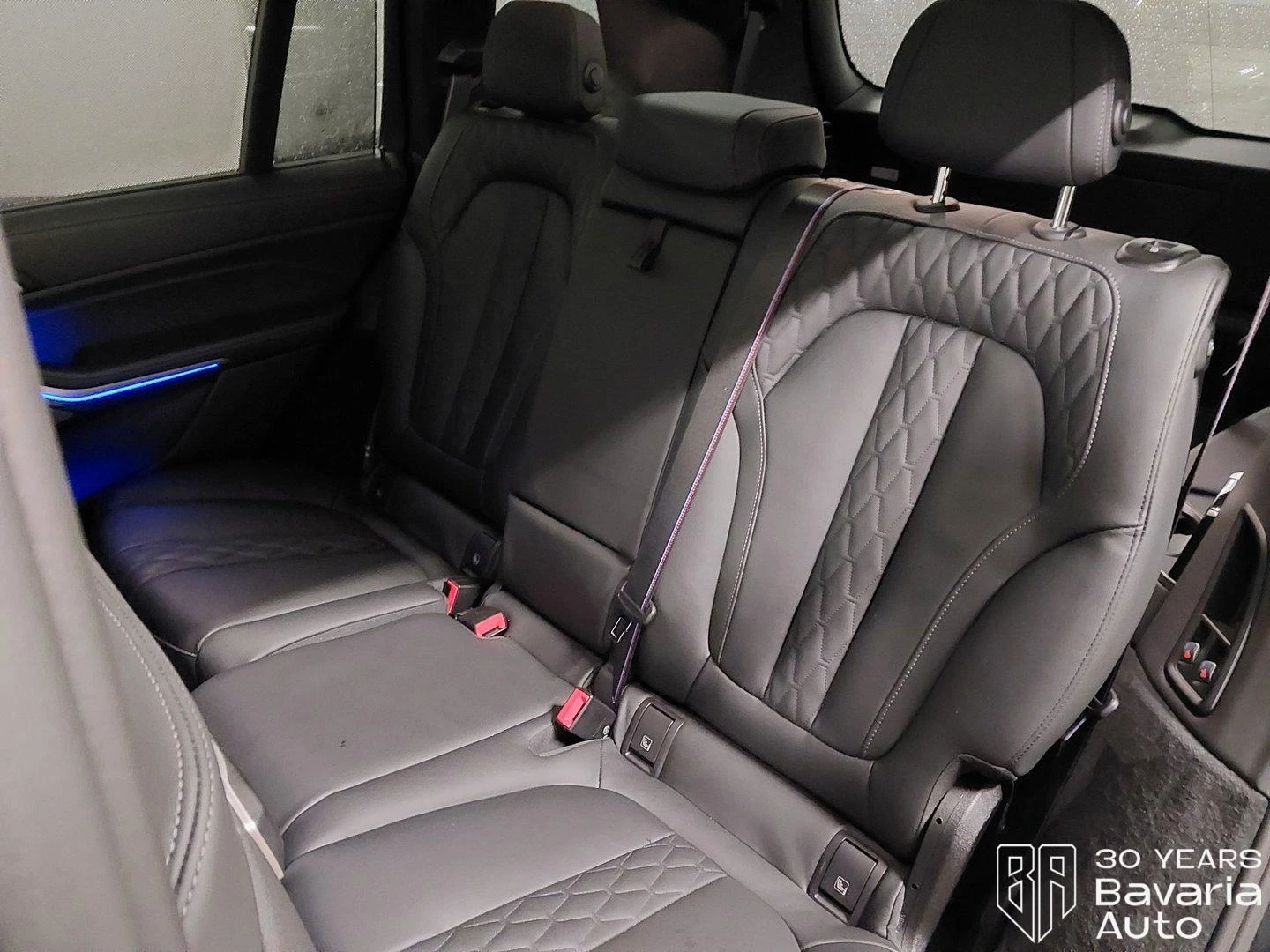 BMW X7 40d xDrive M Sport Paket Sportautomatic - изображение 8