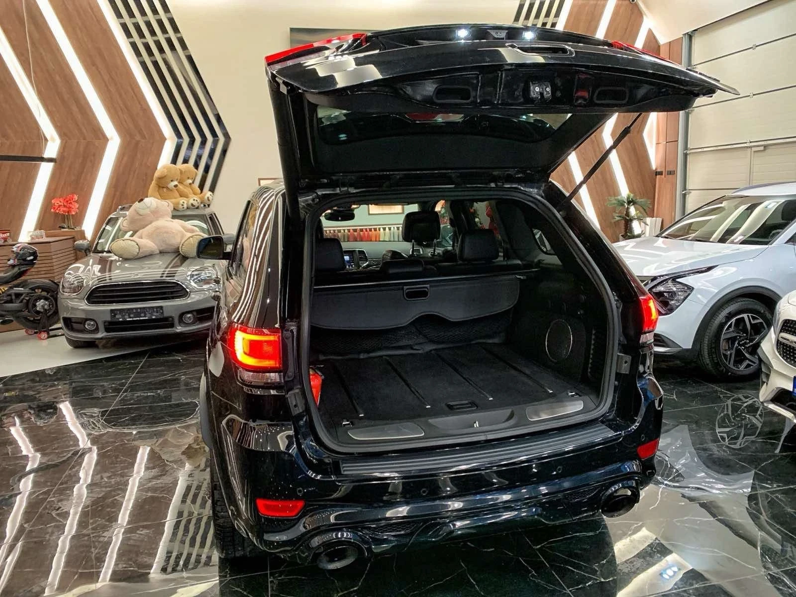 Jeep Grand cherokee V8 HEMI SRT | Mobile.bg � ����������� 12