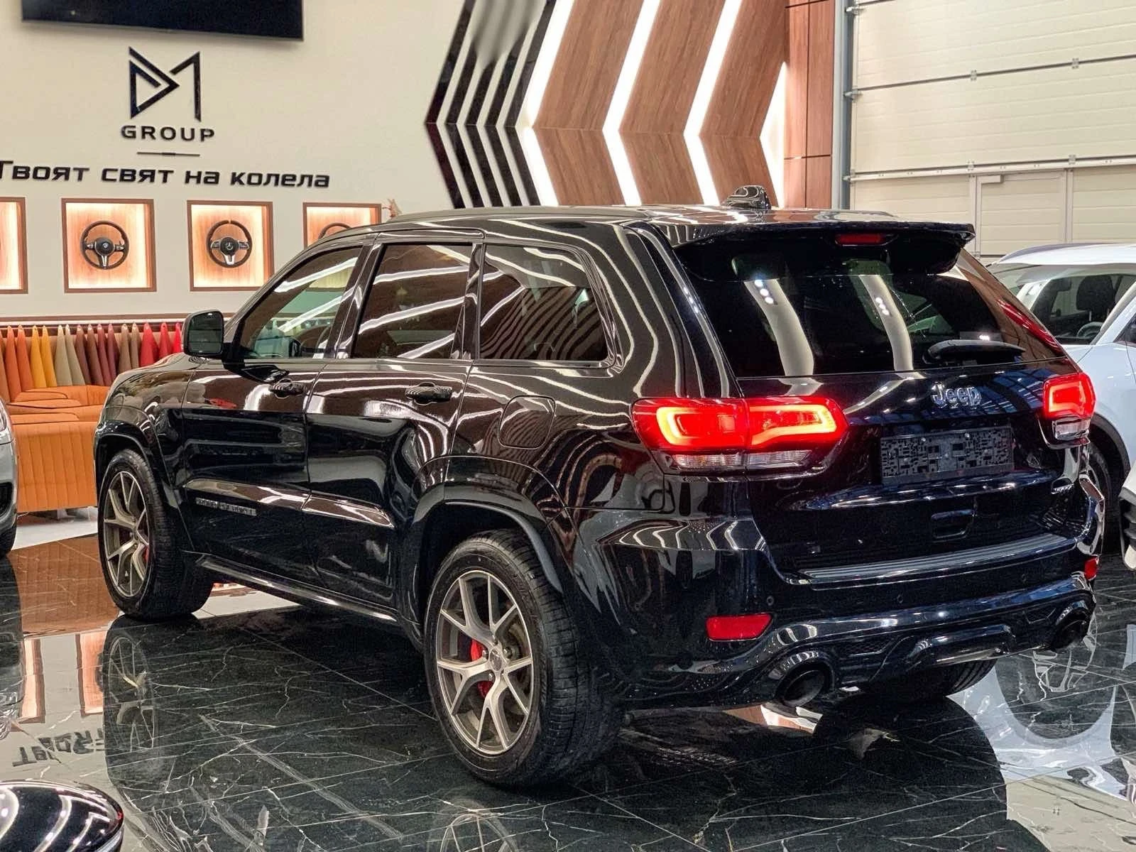 Jeep Grand cherokee V8 HEMI SRT - изображение 7