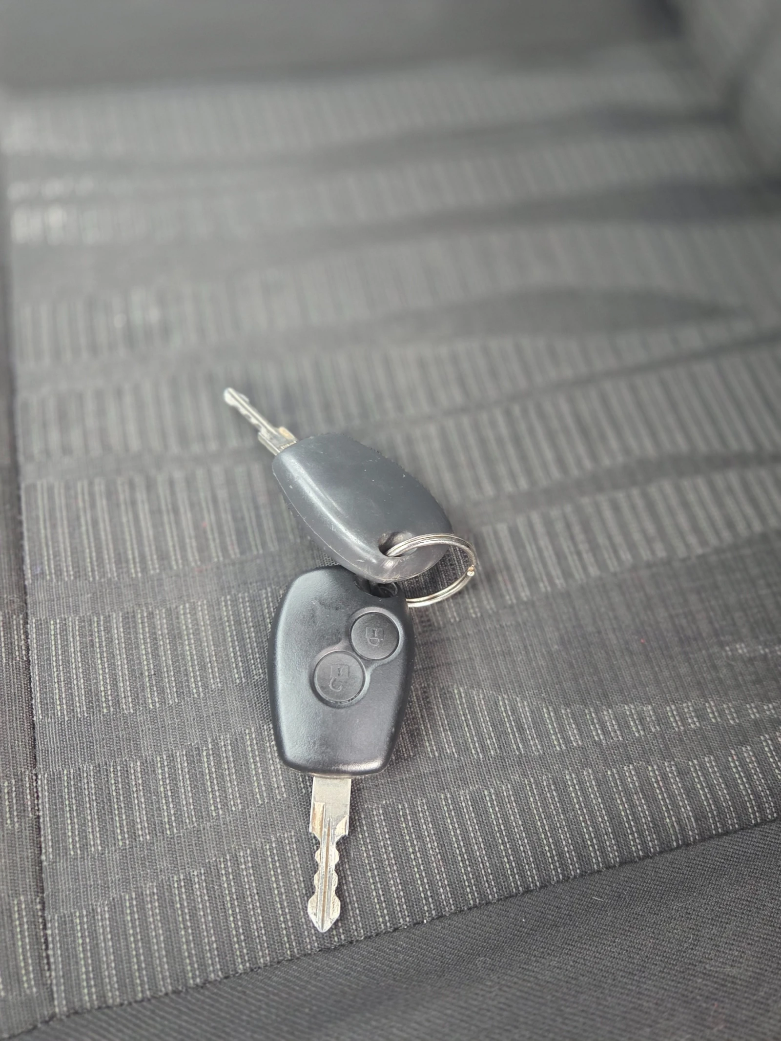 Dacia Duster 4x4* 1.6 16V* �������*  | Mobile.bg � ����������� 11