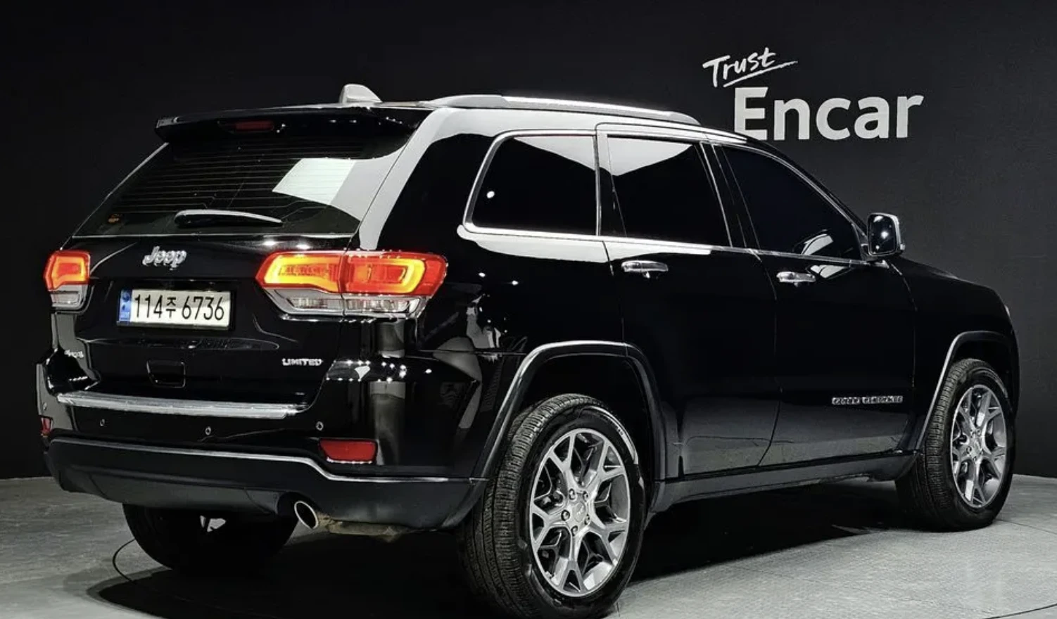 Jeep Grand cherokee LIMITED* ПОДГРЕВ* ОБДУХВАНЕ* КАМЕРА* LANE* ASSIST* - изображение 2