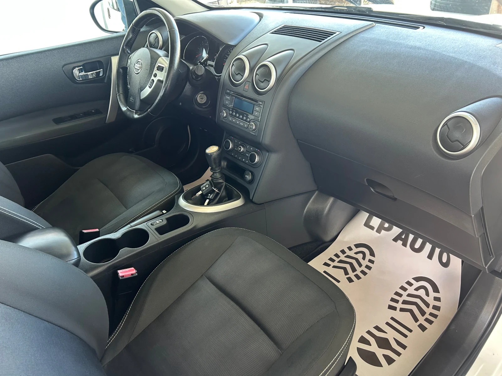 Nissan Qashqai * 1.5Dci* 110�.�* ��������* �������*  | Mobile.bg � ����������� 10