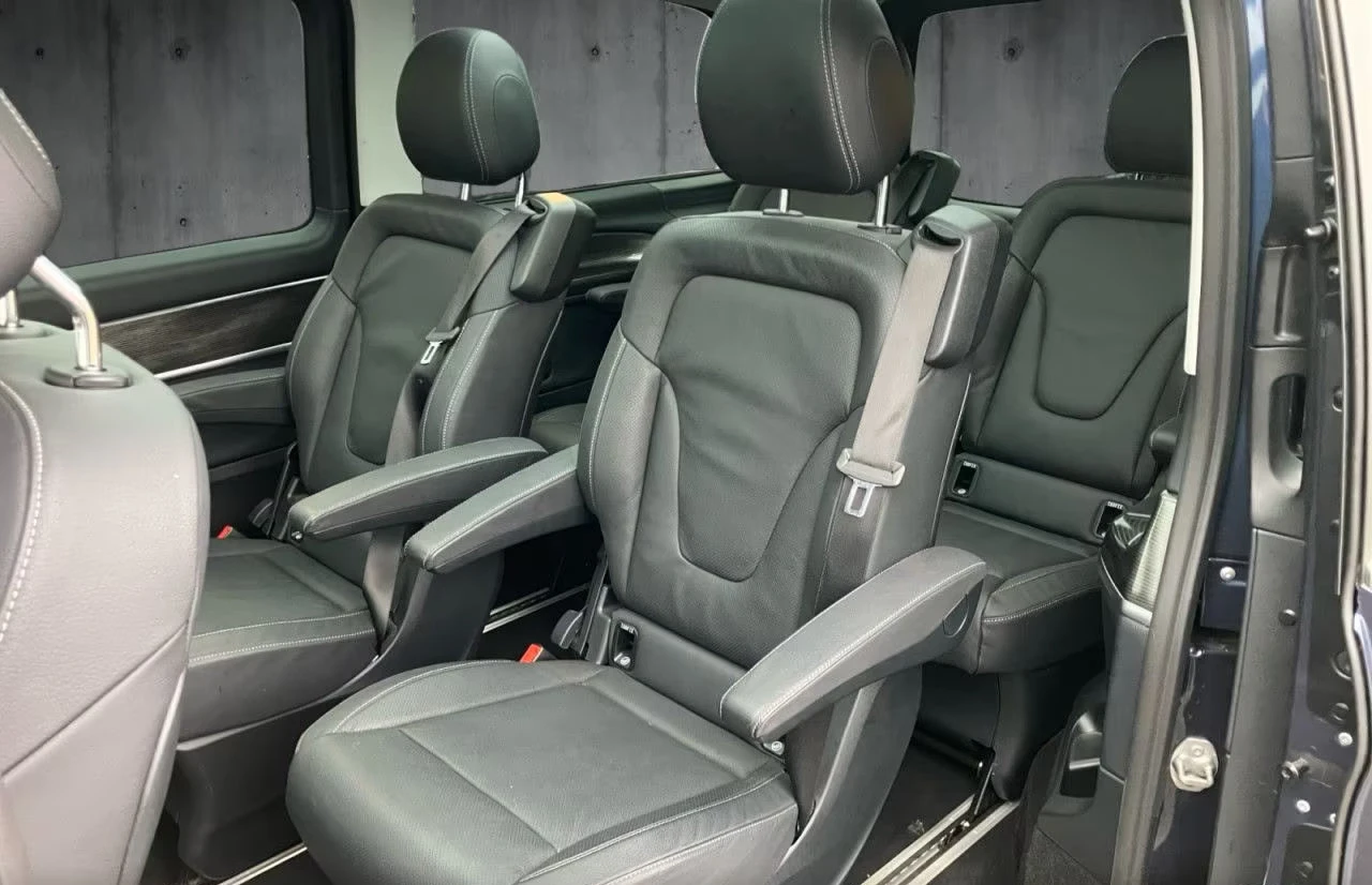 Mercedes-Benz EQV 300/L/204HP/AVANTGARDE/7S/NAVI/360/L.ASSIST/983g, снимка 12 - Автомобили и джипове - 53985256