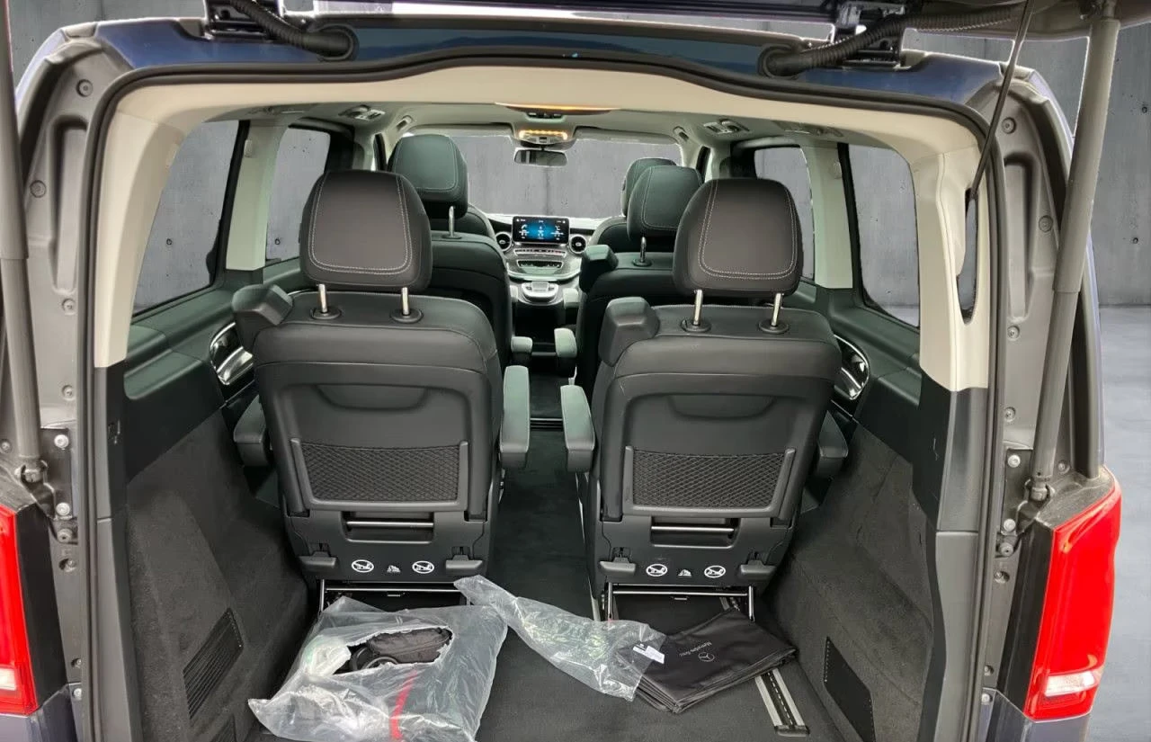 Mercedes-Benz EQV 300/L/204HP/AVANTGARDE/7S/NAVI/360/L.ASSIST/983g, снимка 13 - Автомобили и джипове - 53985256