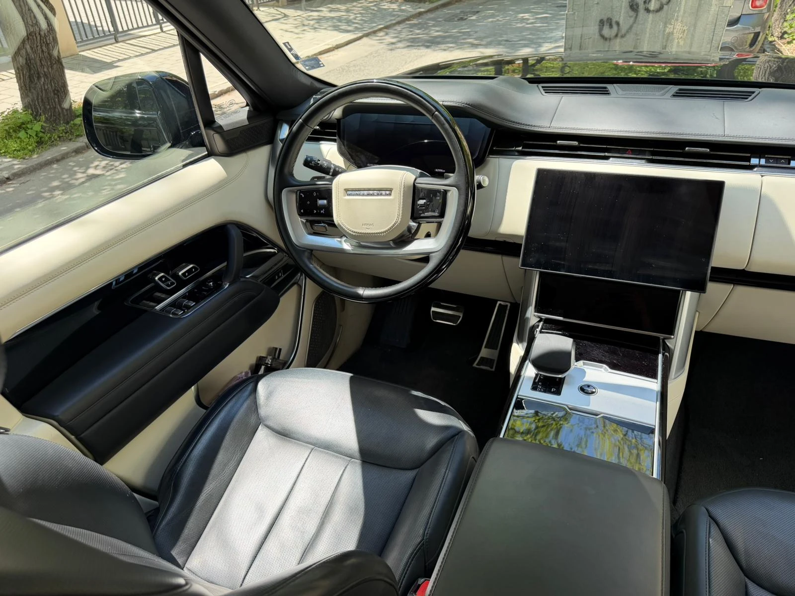 Land Rover Range rover P530 Autobiography LWB, снимка 12 - Автомобили и джипове - 54453930