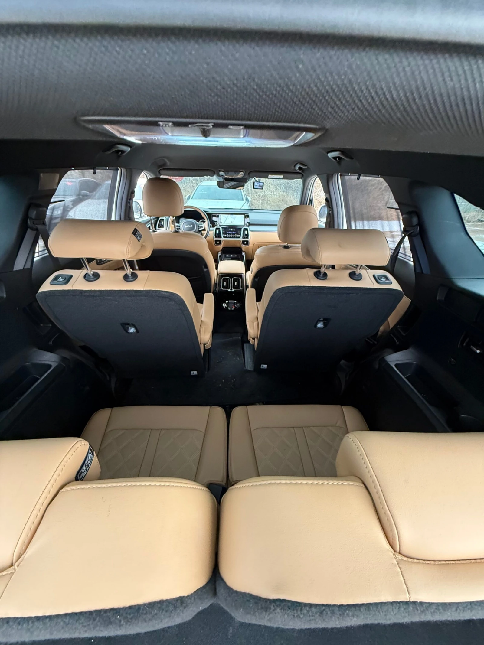 Kia Sorento 1.6 HEV - ОЧАКВАН ВНОС, снимка 5 - Автомобили и джипове - 54615373