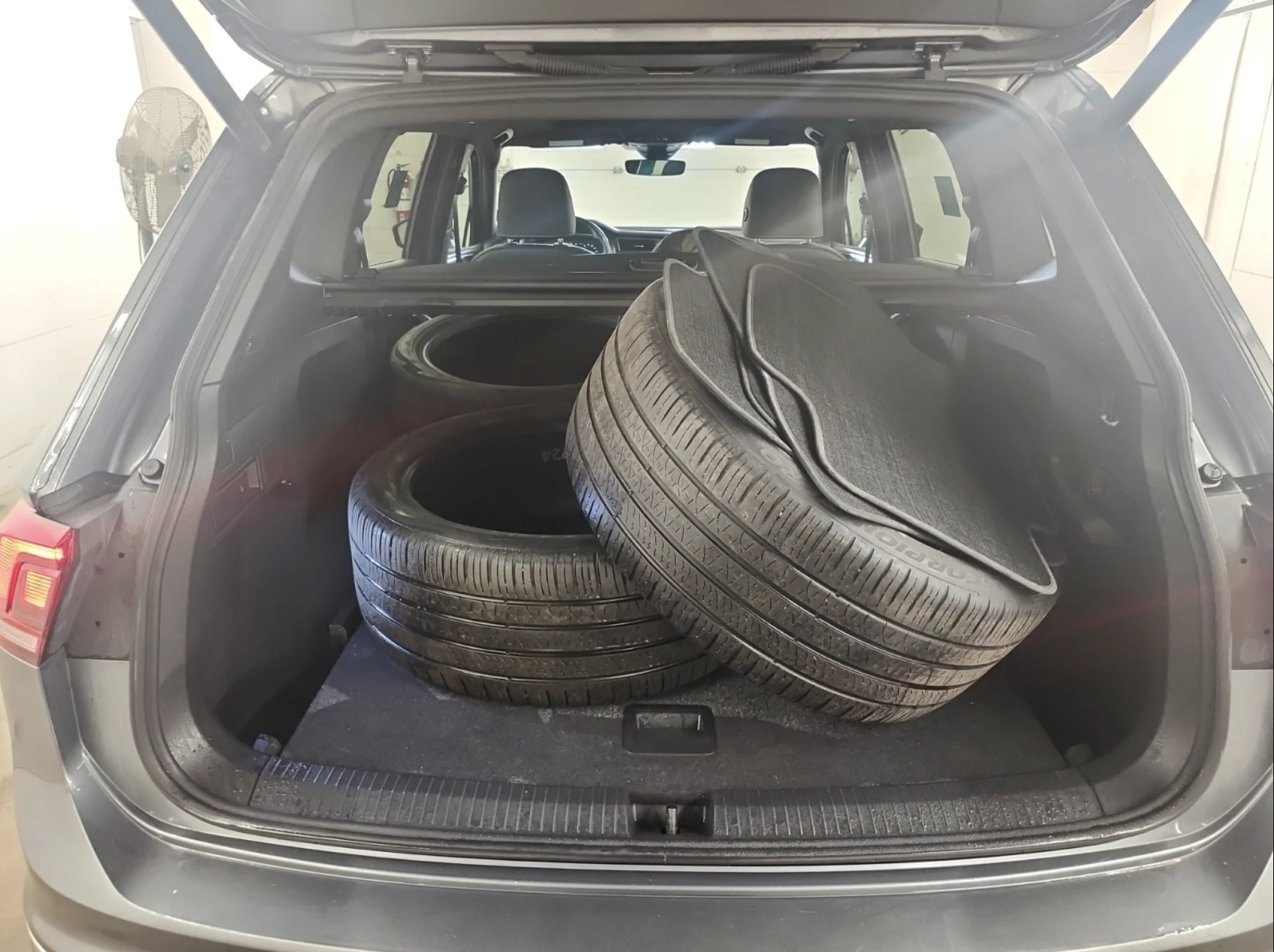 VW Tiguan 2022 Volkswagen TIGUAN HIGHLINE R-LINE, снимка 11 - Автомобили и джипове - 54791015
