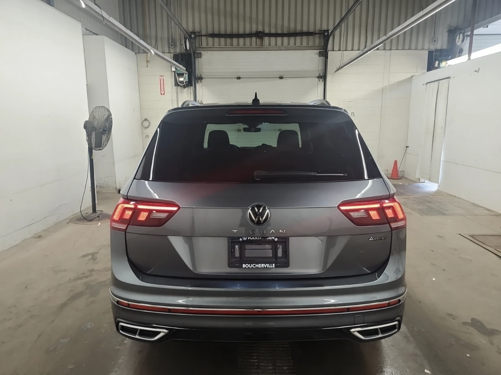 VW Tiguan 2022 Volkswagen TIGUAN HIGHLINE R-LINE, снимка 5 - Автомобили и джипове - 54791015
