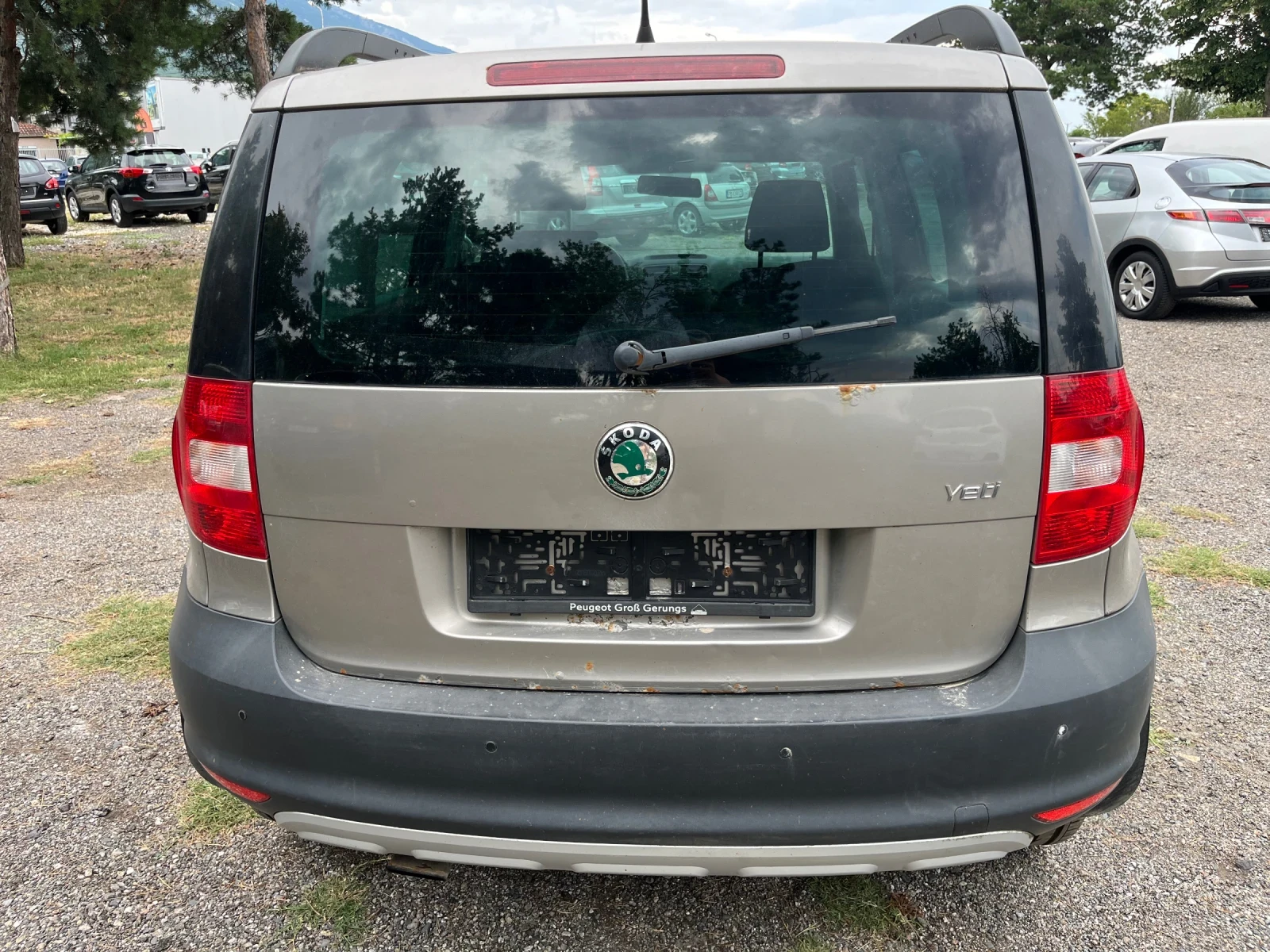 Skoda Yeti, снимка 5 - Автомобили и джипове - 55386393