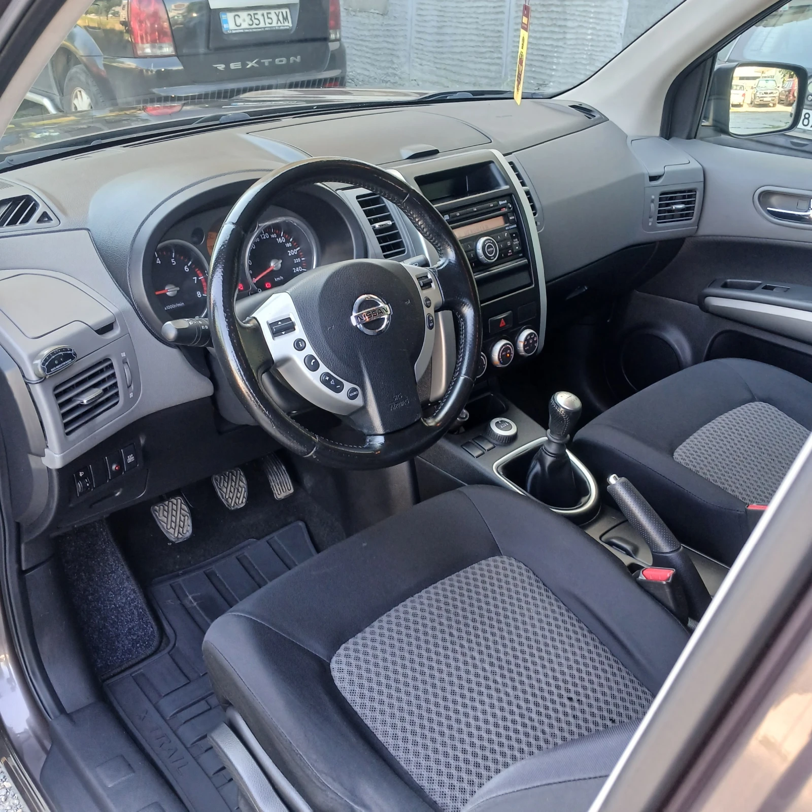 Nissan X-trail 6 СКОРОСТИ 4х4 , снимка 12 - Автомобили и джипове - 55516876
