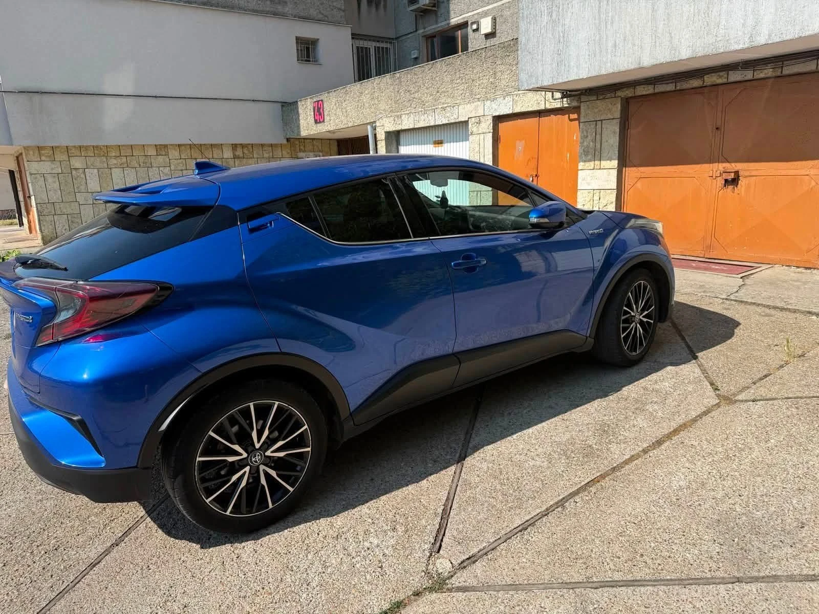 Toyota C-HR, снимка 2 - Автомобили и джипове - 55565358