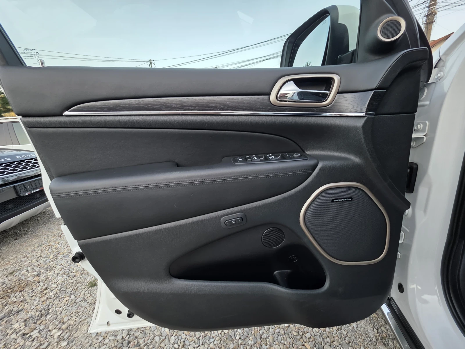 Jeep Grand cherokee SUMMIT= HRONO= FULL, снимка 9 - Автомобили и джипове - 55646028