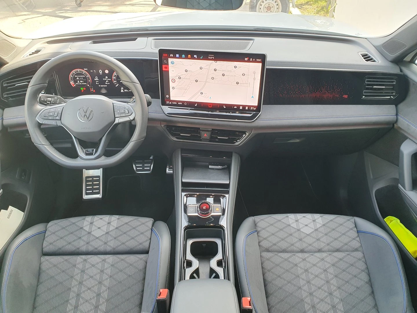 VW Tiguan, снимка 6 - Автомобили и джипове - 56421785