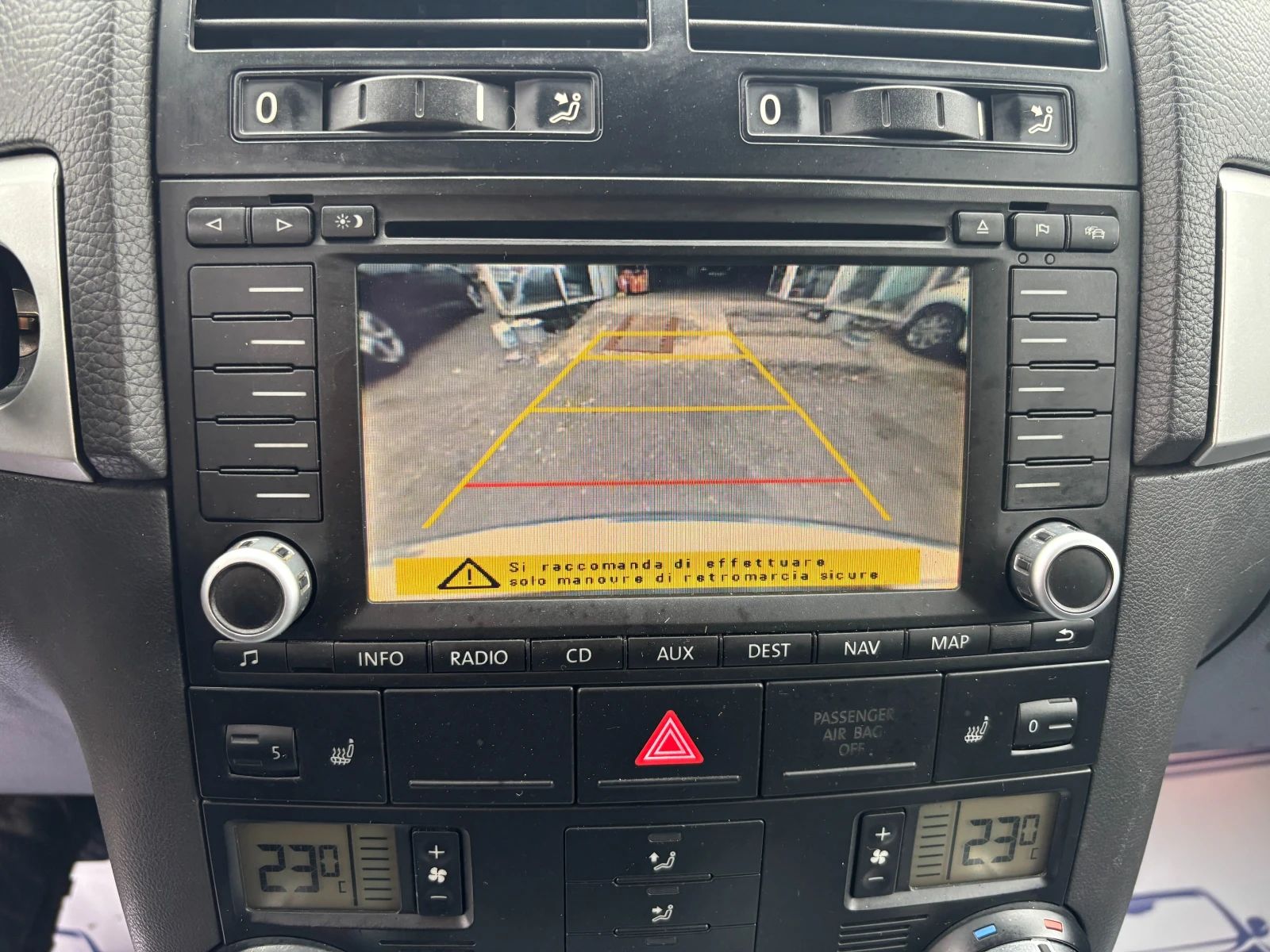 VW Touareg 3.0TDI V6 4Х4, снимка 8 - Автомобили и джипове - 56713174