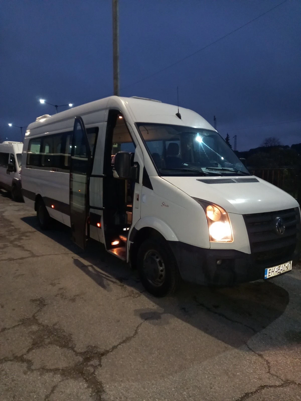 VW Crafter 1, снимка 2 - Бусове и автобуси - 54169579