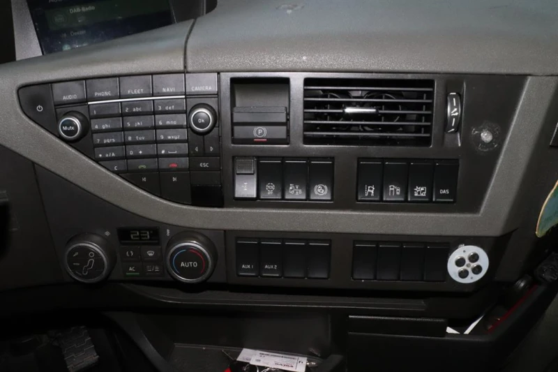 Volvo Fh 460 XL Cab, снимка 13 - Камиони - 49889682