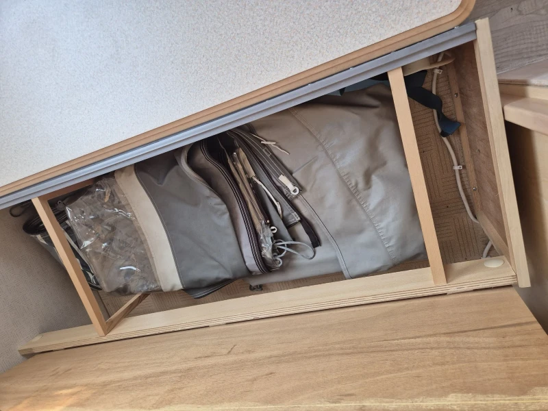 Каравана TEC 4 МЕСТА ФОРСЕЛТ , снимка 16 - Каравани и кемпери - 51668499