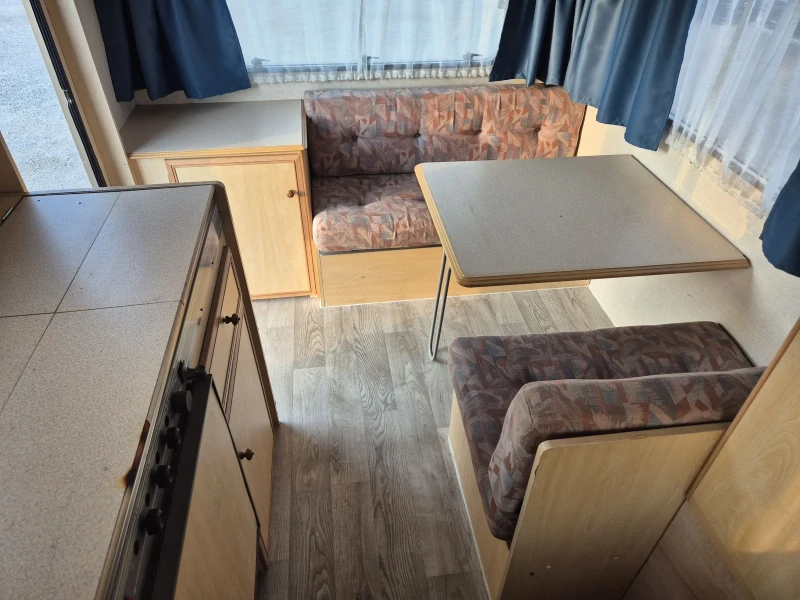 Каравана TEC 4 МЕСТА ФОРСЕЛТ , снимка 9 - Каравани и кемпери - 51668499