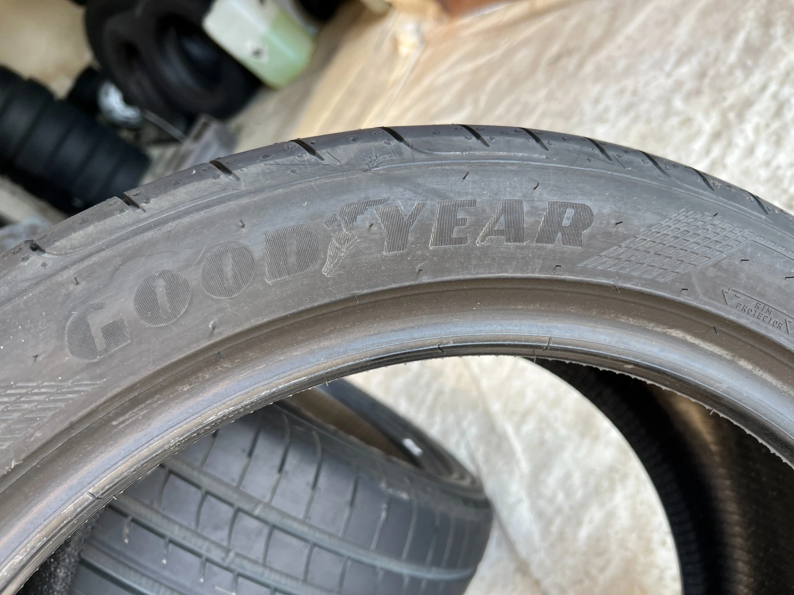  255/40R18 | Mobile.bg   6