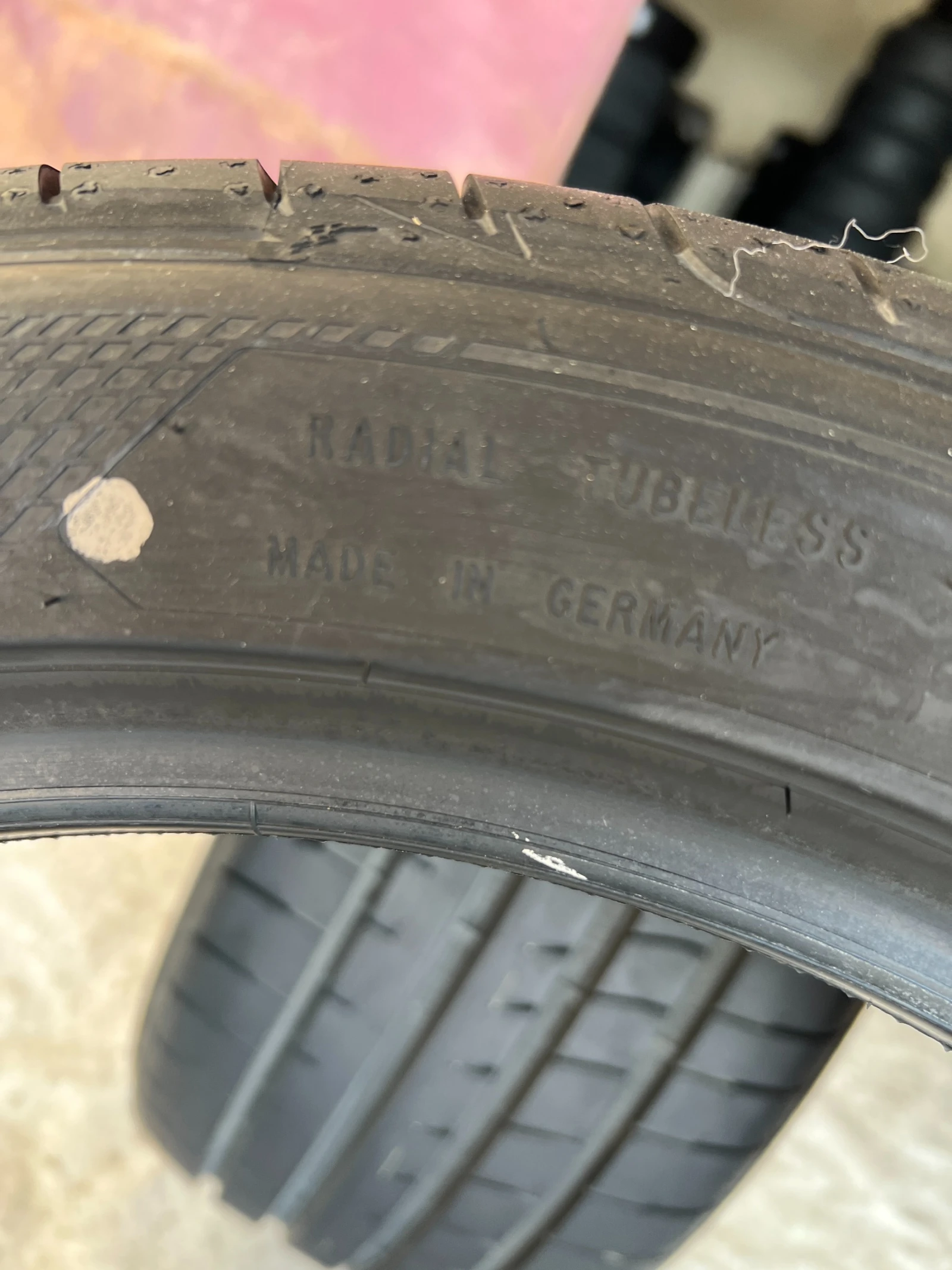  255/40R18 | Mobile.bg   11