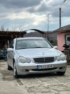 Mercedes-Benz C 200, снимка 6