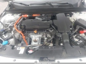 Honda Accord 2.0L I-4 DOHC, VVT, 143HP Front Wheel Drive - 32800 лв. / 16770.37 € - 40547558 15