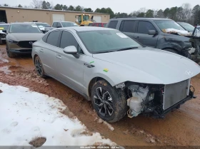 Hyundai Sonata 2.5L I-4 DI, DOHC, VVT, 191HP Front Wheel Drive
