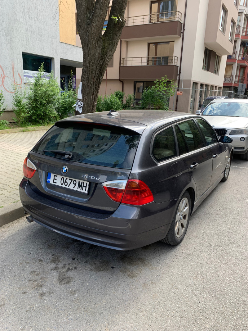 BMW 320, снимка 6 - Автомобили и джипове - 45965378