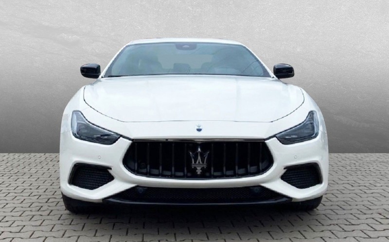 Maserati Ghibli SQ4 = Modena= Nerissimo Package Гаранция, снимка 1 - Автомобили и джипове - 46481904