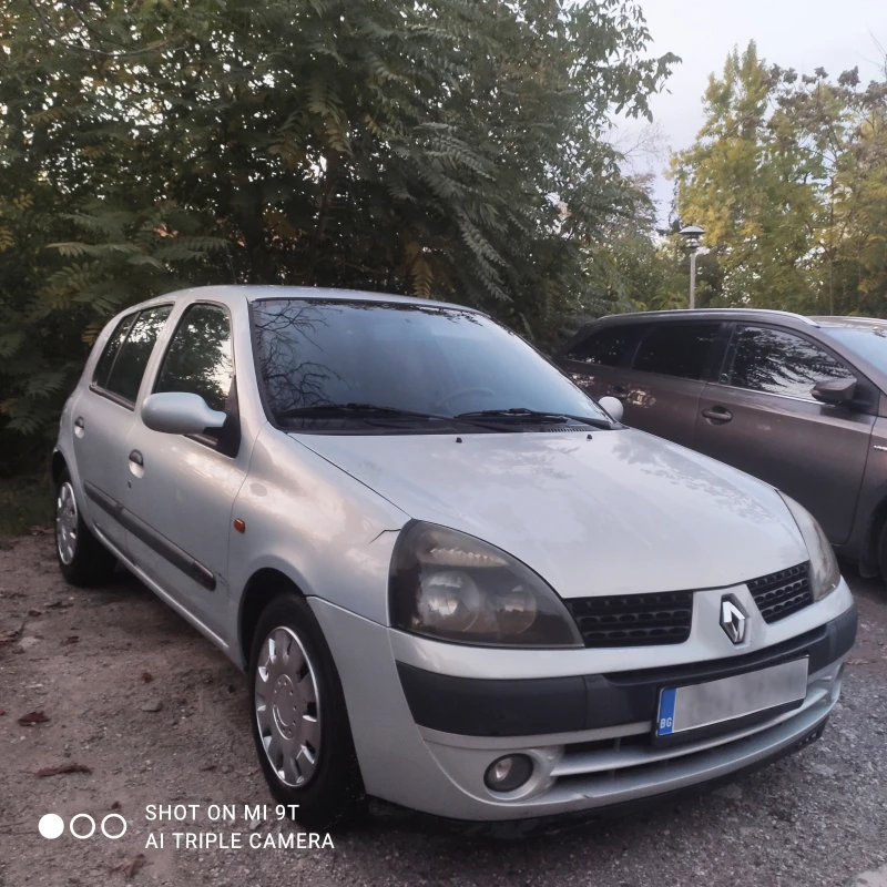 Renault Clio, снимка 3 - Автомобили и джипове - 47731157