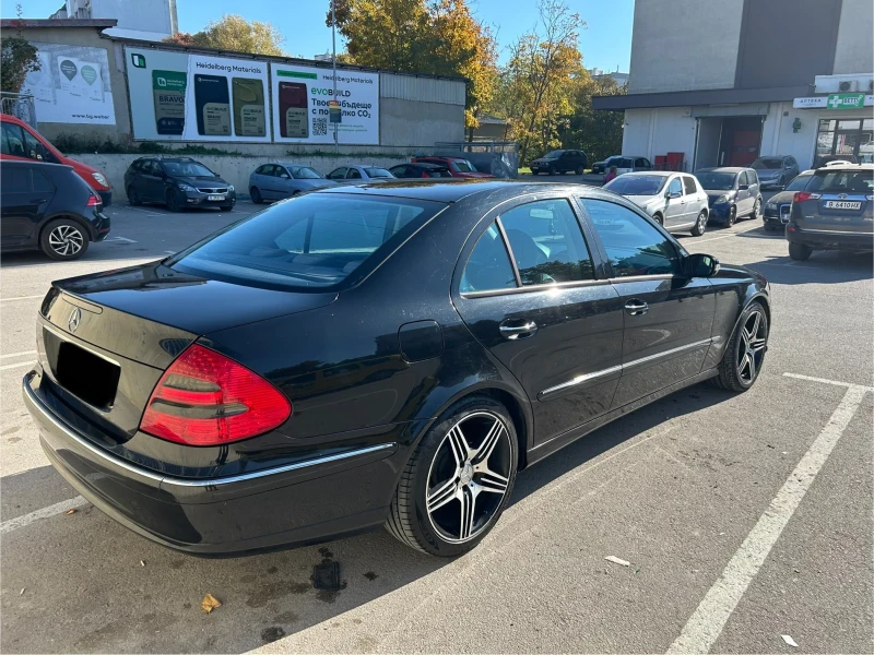 Mercedes-Benz E 240, снимка 6 - Автомобили и джипове - 47812774