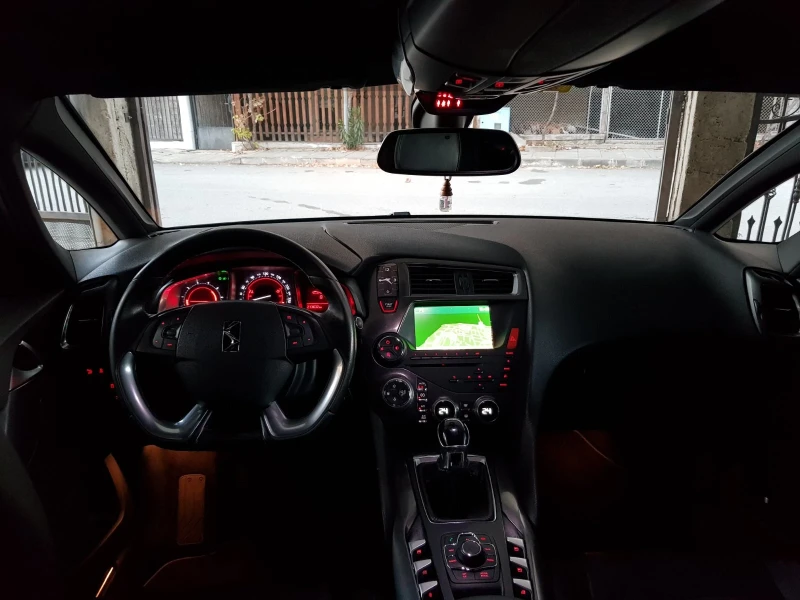 Citroen DS5 2.0HDI* Ръчка* Navi* Panorama, снимка 8 - Автомобили и джипове - 49597592