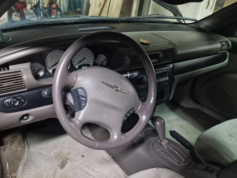 Chrysler Sebring 2.7, снимка 7 - Автомобили и джипове - 48550733