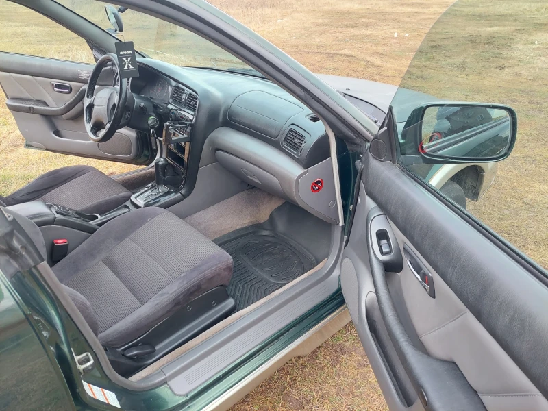 Subaru Outback 2.5 / GAS, снимка 8 - Автомобили и джипове - 48950832