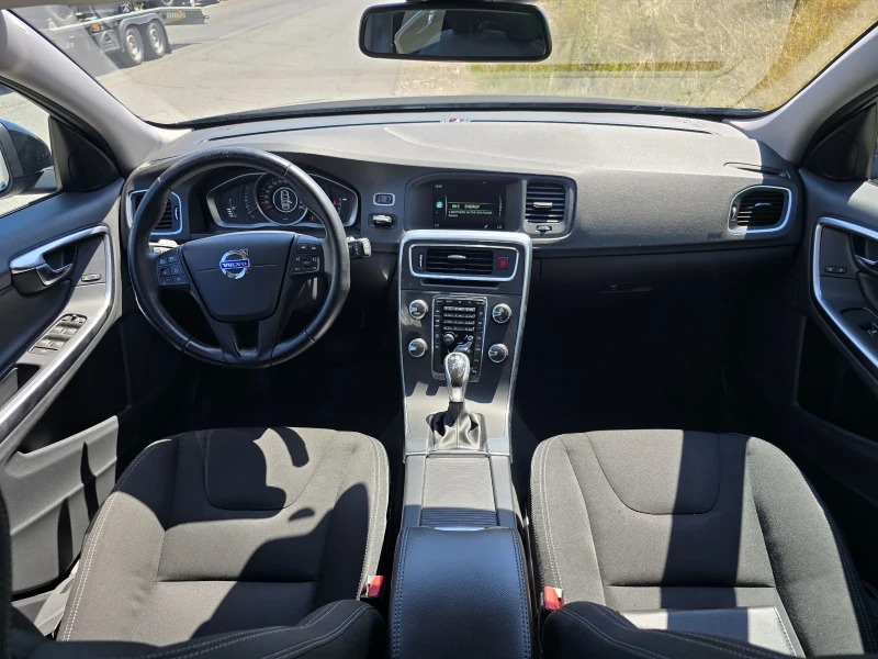 Volvo V60 BUSINESS/AUTO/FACE, снимка 13 - Автомобили и джипове - 51330106
