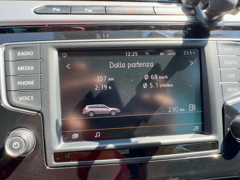 VW Passat B8 Distronic Keyless Highline, снимка 11 - Автомобили и джипове - 51533158