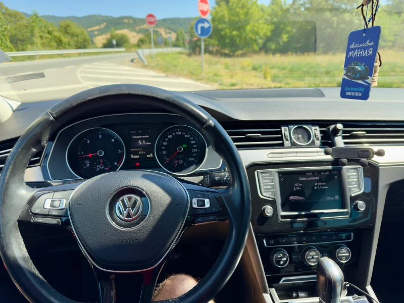 VW Passat B8 Distronic Keyless Highline, снимка 9 - Автомобили и джипове - 51533158