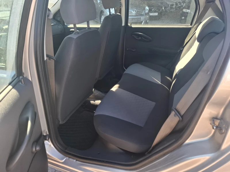 Fiat Punto 1.3multijet, снимка 8 - Автомобили и джипове - 52150737