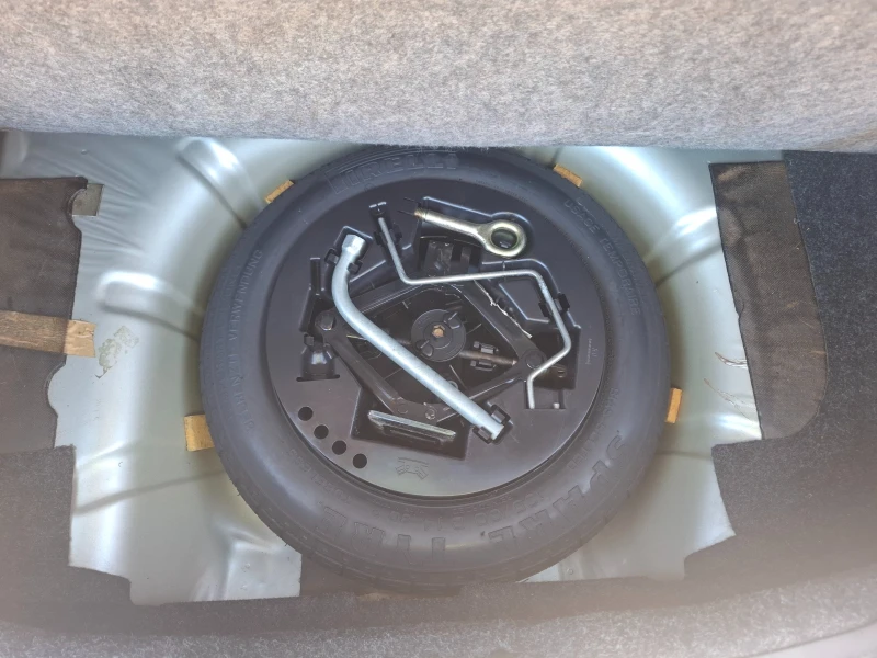 Fiat Punto 1.3multijet, снимка 12 - Автомобили и джипове - 52150737