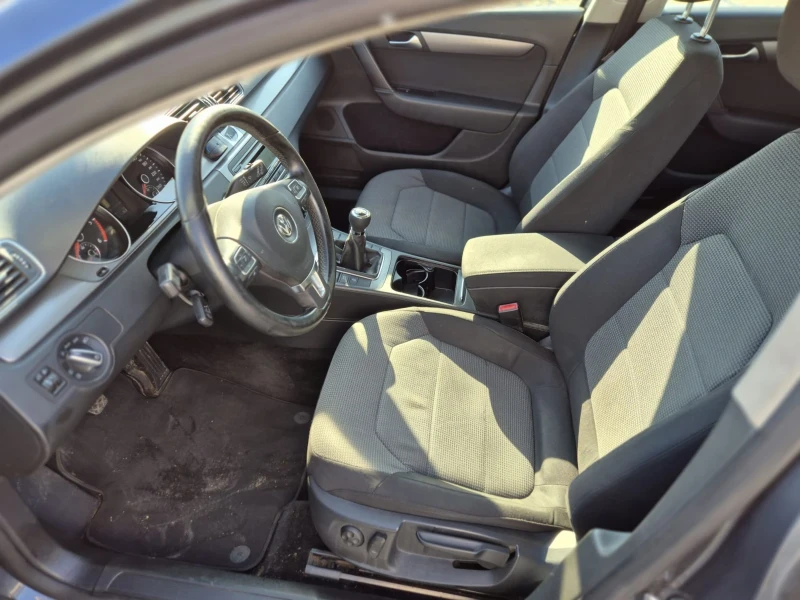 VW Passat 2.0TDI , снимка 8 - Автомобили и джипове - 52166529