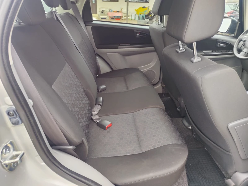 Suzuki SX4 2.0 дизел 4х4, снимка 14 - Автомобили и джипове - 52509747